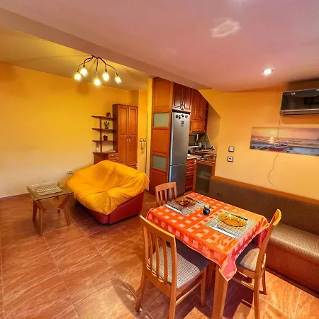 Apartment 20 Off Sun Dance Sofia